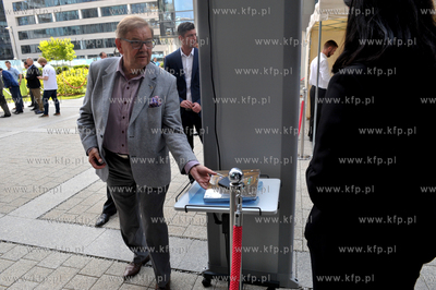 Gdańsk Oliwa. Uroczystość wmurowania kamienia węgielnego...