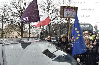 Gdańsk. Targ Drzewny. Demonstracja środowisk opozycyjnych...