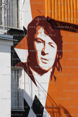 Sopot. Ul. Drzymaly. Mural z wizerunkiem Krzysztofa...