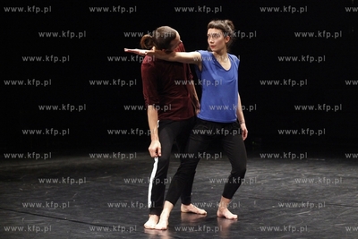 Scena Malarnia. Proba medialna spektaklu Enclave 4/7...