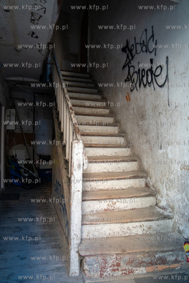 Rewitalizacja Biskupiej Górki w Gdańsku. Klatka schodowa...