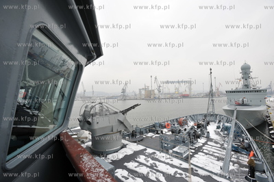 Polska Marynarka Wojenna przejmuje dowodzenie Stalego...