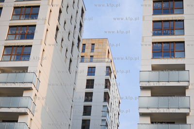 Gdansk. Nowe wiezowce Quattro Towers powstale na miejscu...