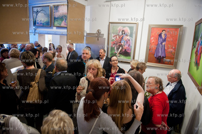 Gdansk. Galeria Zwiazku Polskich Artystow Plastykow...