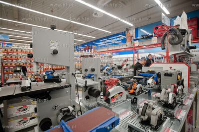 Gdansk. Morski Park Handlowy. Nowo otwarty szwedzki...