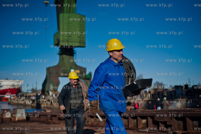 Stocznia Gdansk. Pochylnia B1. Wodowanie promu pasazersko-samochodowego...