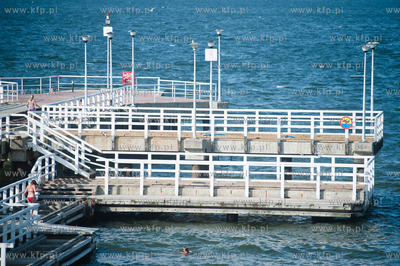 Gdansk. Wakacyjny, sloneczny dzien na plazy w Brzeznie.
Nz...