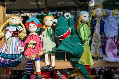 Gdansk. Dlugi Targ. DoMINIk designe - towarzyszacy...