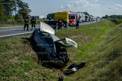 Droga krajowa nr 22 przed Czluchowem. Wypadek auta...