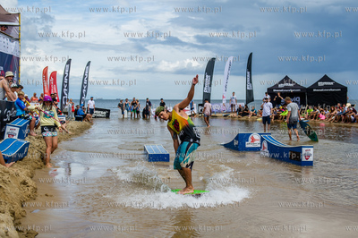 Gdańsk. Plaża Jelitkowo. Zawody Dakine Polish Skimboarding...