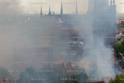 Plonie kosciol sw Katarzyny w Gdansku widok z gdanskiego...