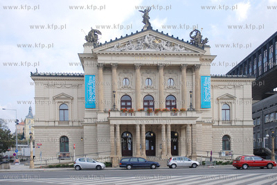 Praga (Czechy). Gmach Opery 
7.10.2007
Fot. Andrzej...