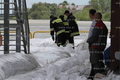 Ok. godz. 11 do Tczewa dotarla fala kulminacyjna. Poziom...