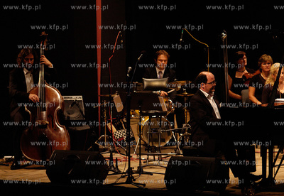 Slupsk

W Slupsku trwa 44 Festiwal Pianistyki Polskiej....