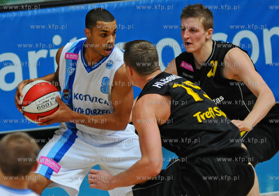 Kolobrzeg. Tauron Basket Liga - mecz koszykowki mezczyzn...