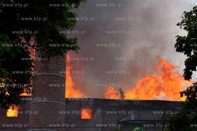Pozar zabytkowego mlyna w Starogardzie Gdanskim. 26.05.2013...