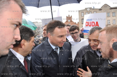 Kampania wyborcza na urzad Prezydenta RP. Kandydat...