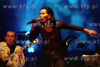 Olga Jackowska, dawniwj KORA, podczas koncertu w Operze...
