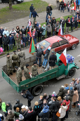 Gdanska Parada Niepodleglosci na ul. Podwale Staromiejskie....
