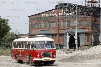 Subiektywna linia autobusowa w Stoczni Gdanskiej. 04.07.2013...