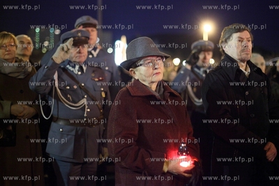 Uroczystosci rocznicowe pod pomnikiem Ofiar Grudnia...