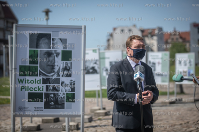 Plac Solidarności. Prezentacja wystawy biograficznej...