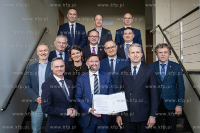 Uroczyste podpisanie umowy pomiędzy Zarządem Morskiego...