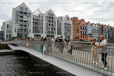 Po 9 miesiącach kładka obrotowa na Wyspę Schiorzów...