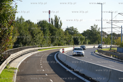 Ekostrada - nowa droga rowerowa w al. Armii Krajowej...