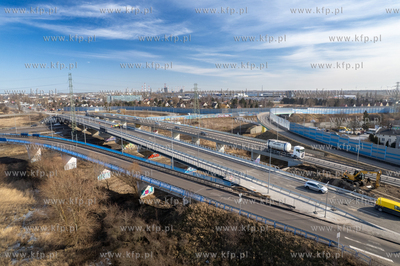 Estakada na ul. Elbląskiej nad Trasą Sucharskiego...