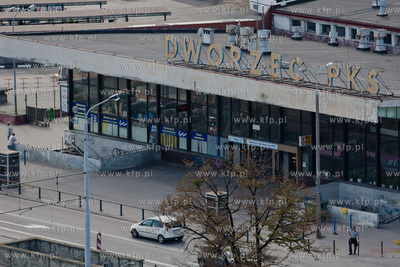 Gdansk. Widok na Dworzec autobusowy PKS z wiezowca...