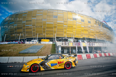 Gdansk. Plac przed PGE Arena. Zawody Drift Masters...