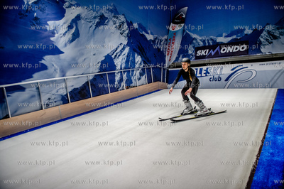 Gdansk. Oliwa. Centrum sportow zimowych Skimondo. Pierwszy...