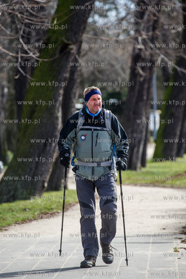 Gdansk. Podroznik Marek Kaminski startuje do kolejnego...