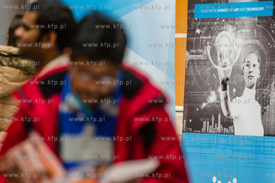 Politechnika Gdanska. Dziedziniec Heweliusza. Targi...