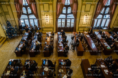 Gdansk. Nowy Ratusz. XXXII Sesja Rady Miasta Gdanska....