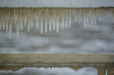 Gdynia. Orłowo. Skutki nocnego sztormu na Bałtyku.
05.01.2017
fot....