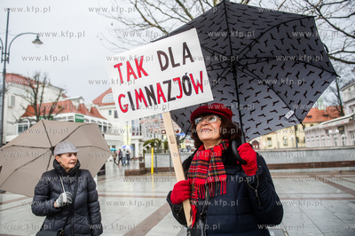 Plac Przyjaciół SopotuHappening pt. Nie róbcie nas...