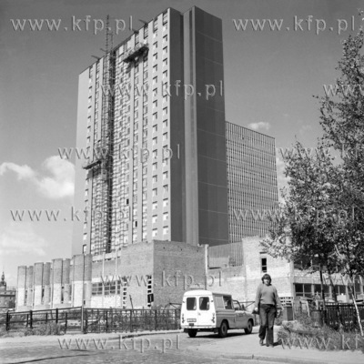 Budowa hotelu Heweliusz w Gdansku. 16.07.1977 3lipiec77_z.kosycarz_p33...