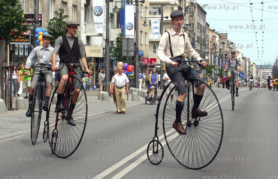 Swieto ulicy Swietojanskiej w Gdyni 24.06.2006 Fot....