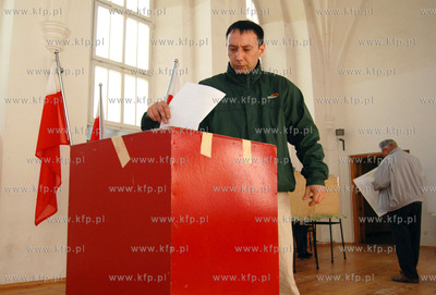 Wybory parlamentarne 2007. Obwodowa Komisja Wyborcza...