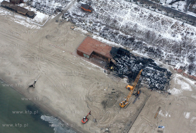 Sopot Nz. Zgliszcza po spalonym lokalu Copacabana.
24.02.2009
fot....