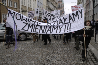 Manifa czyli coroczny przemarsz ulicami Gdanska feministek...
