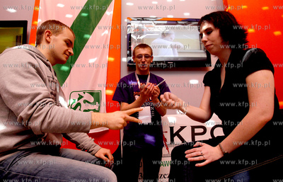 Mistrzostwa Polski w grze Kamien Nozyce Papier - rozgrywane...