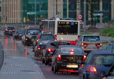 Zalana ulica Slowackiego po obfitym opadzie deszczu....