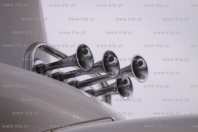 W gdanskim porcie, przy nabrzezu Obroncow Westerplatte,...