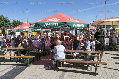 I Festiwal Smaków Food Trucków na parkingu przy ul....