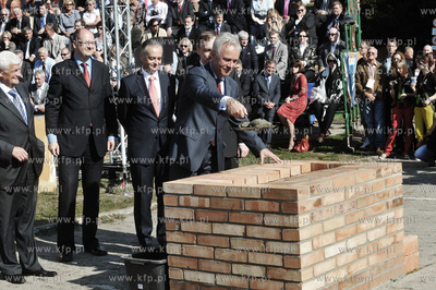 Gdansk. Wmurowania kamienia wegielnego pod budowe Teatru...