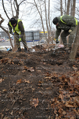 Poszukiwania przez firme Explosive niewybuchow i niewypalow...