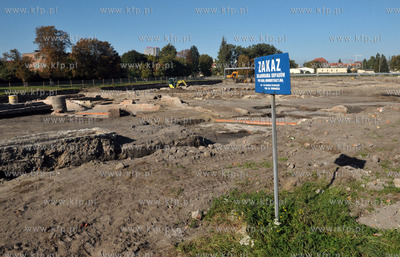 Budowa Muzeum II Wojny Swiatowej na ul. Walowej w Gdansku....